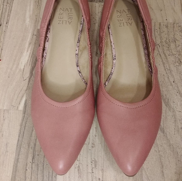 Naturalizer Ballet Flats - Picture 3 of 4